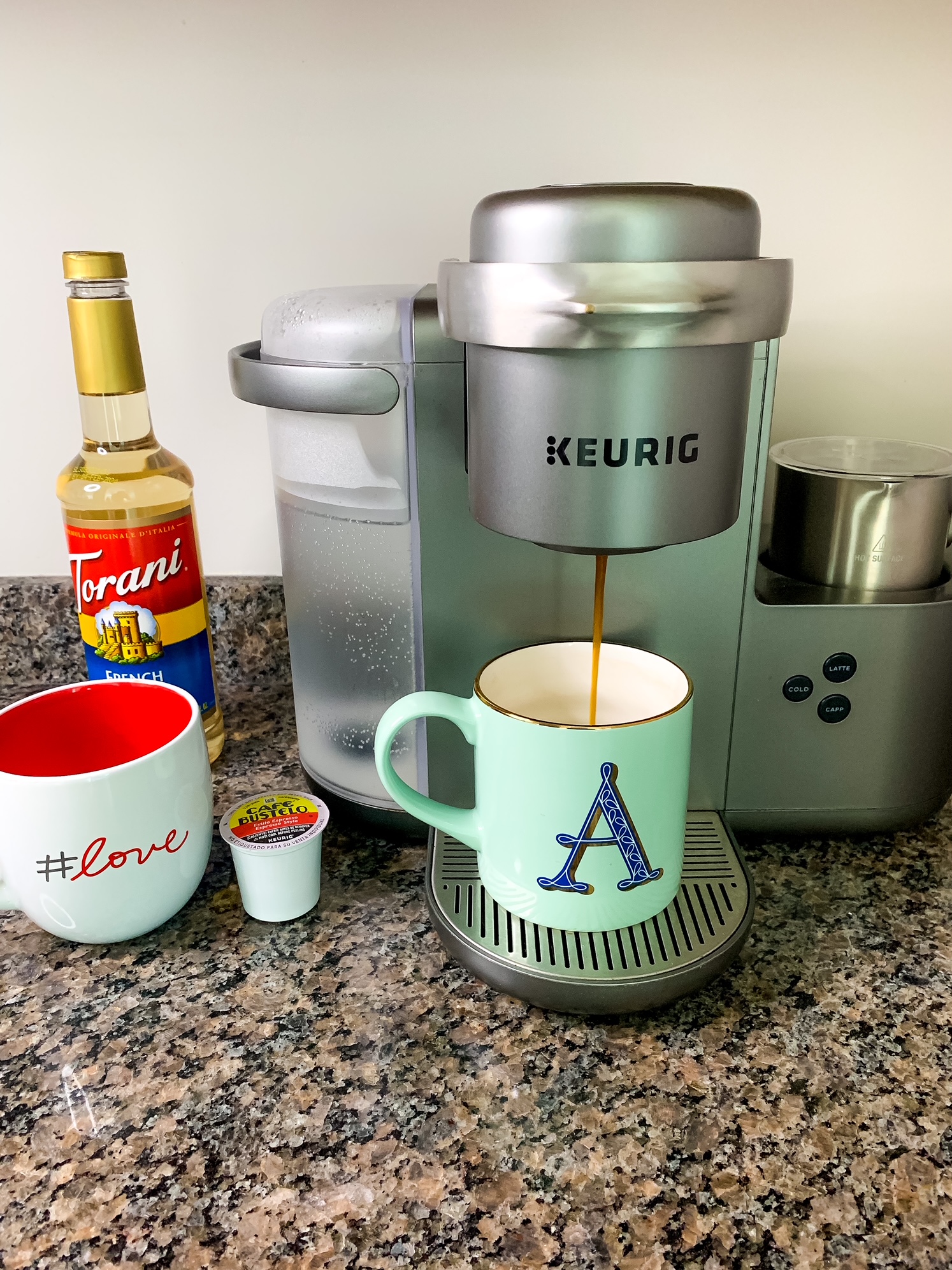 Keurig K-Latte Single Serve Coffee Maker with Milk Frother - Uses